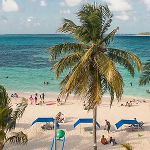 Apartamento Frente A La Mejor Playa De La Isla: Vista Hermosa, San Andrés